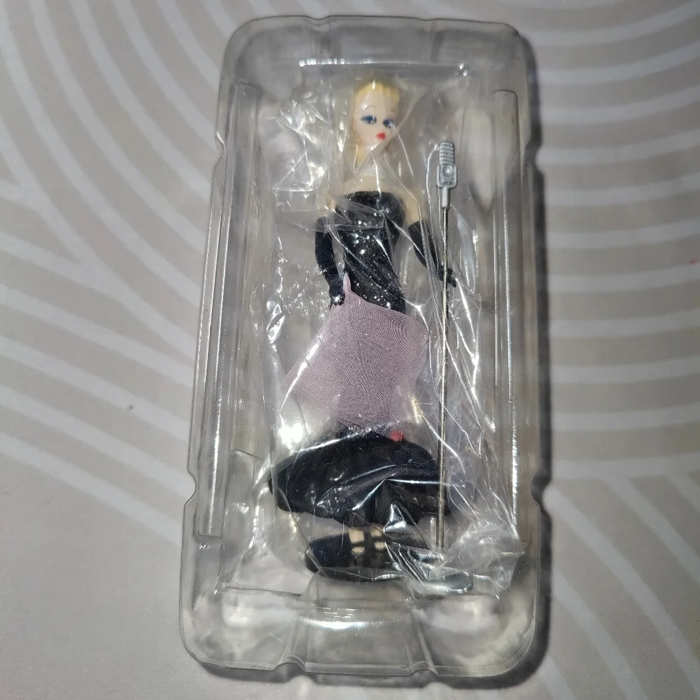 1995 Hallmark Keepsake Barbie Ornament | Solo in the Spotlight | Vintage NIB